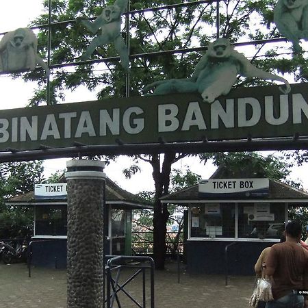 Zen Rooms Mundinglaya Dago Бандунг Экстерьер фото